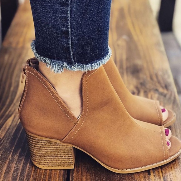 Qupid Camel Open Toe Booties - Picture 2 of 11